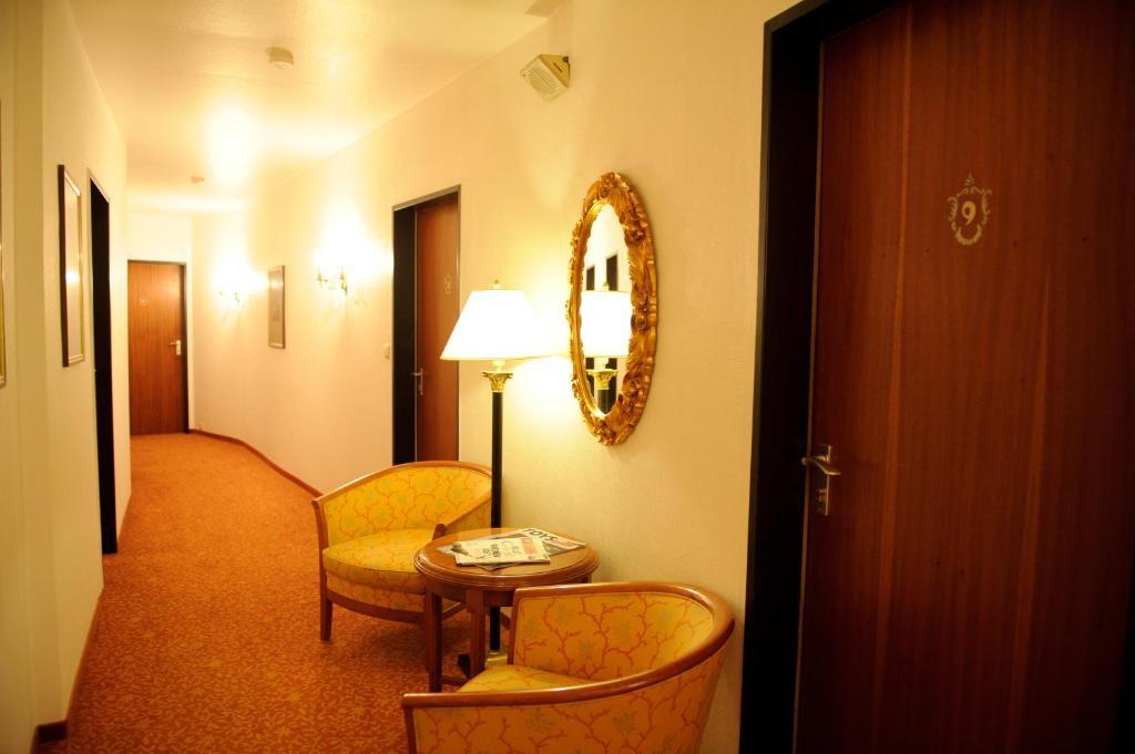 Hotel Silberhorn Erlangen Exterior foto